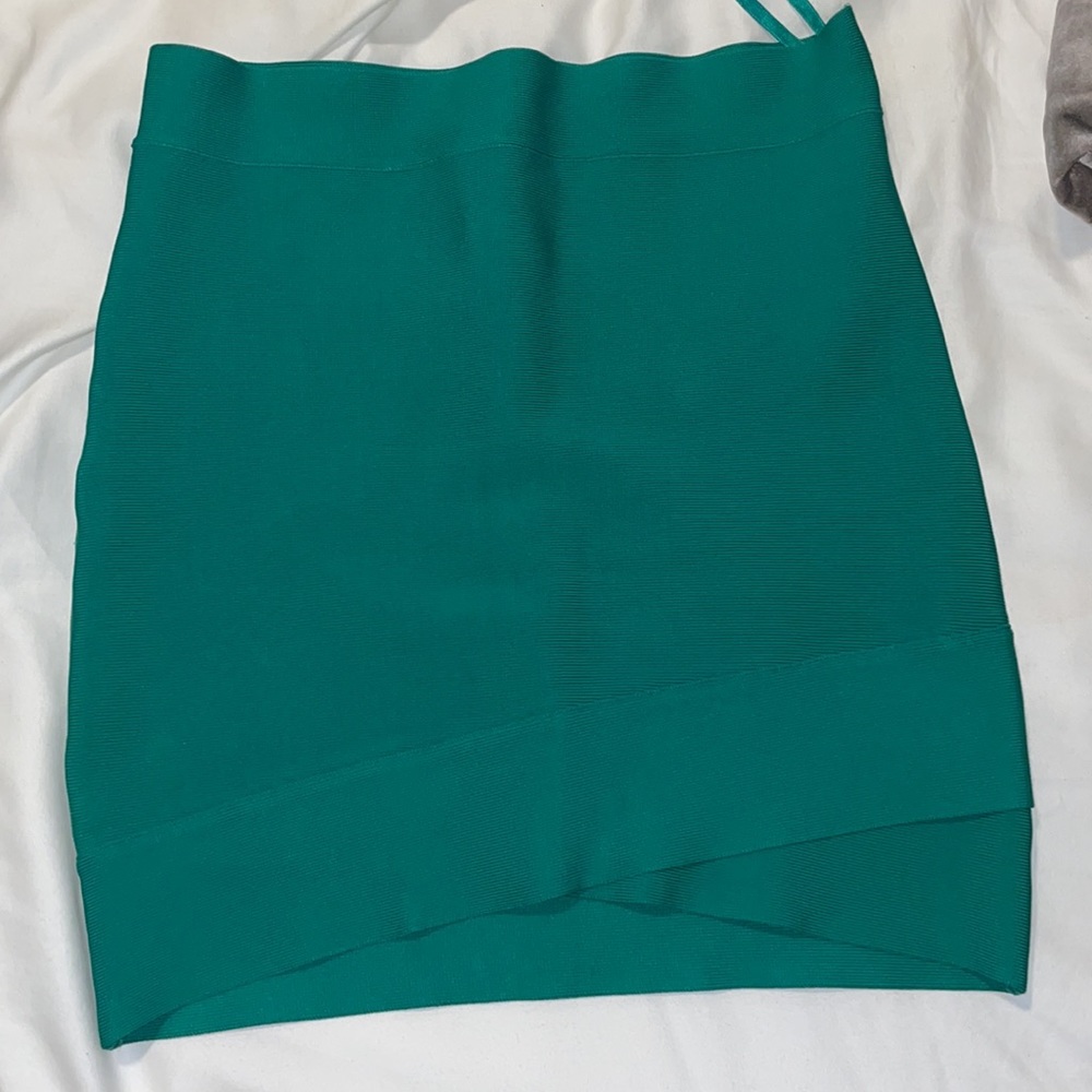 BCBG mini Banage skirt